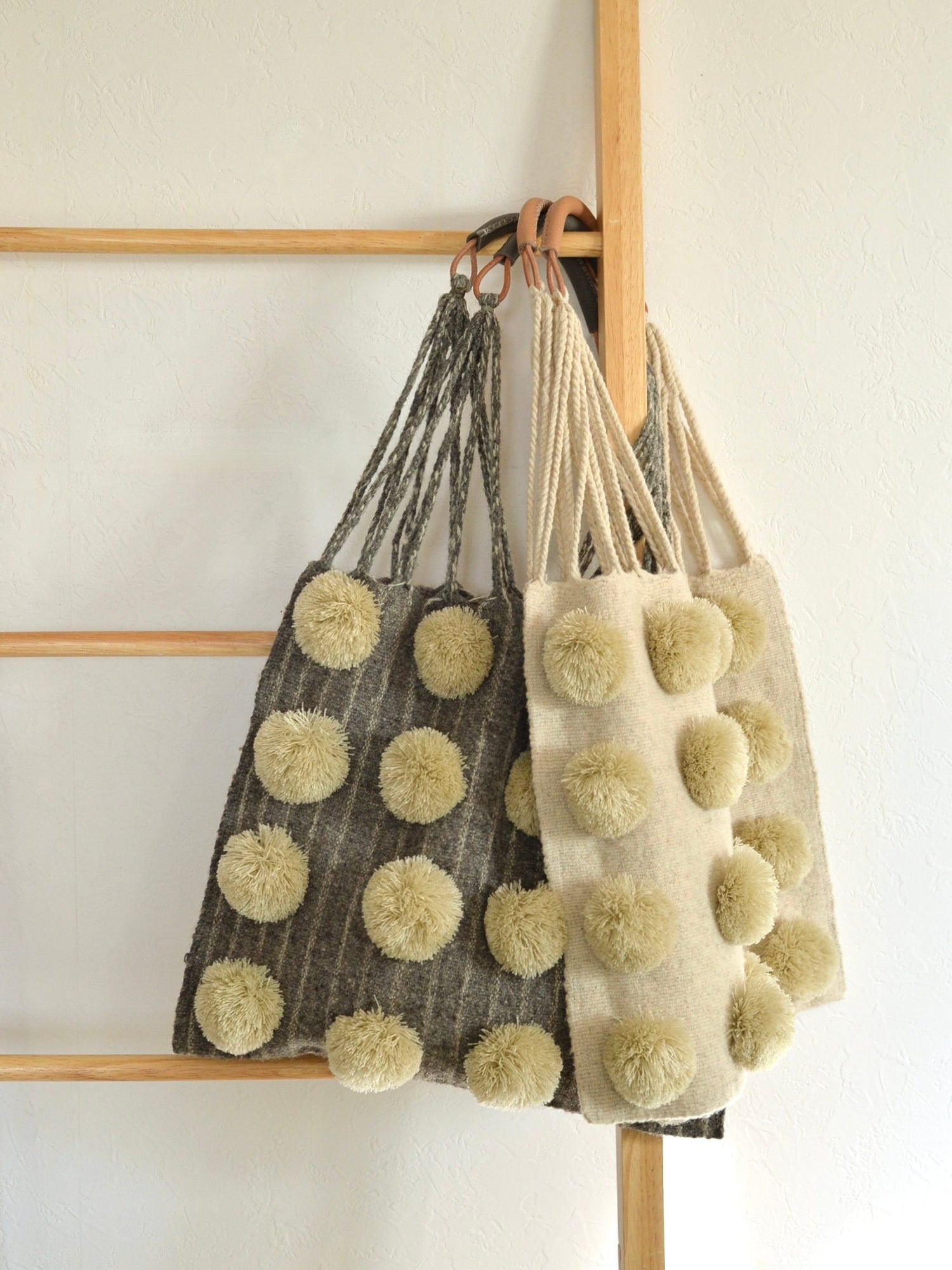 メキシコ ウール ハンモックバッグ レザーハンドル ポンポン