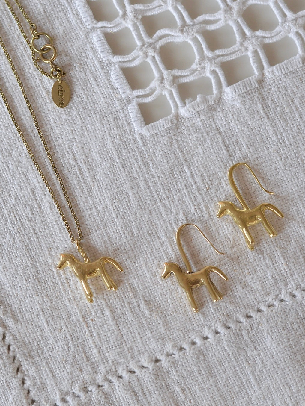 Caballito ネックレス