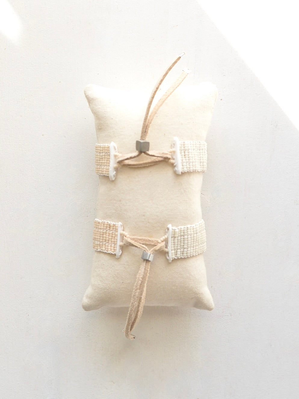 ビーズブレスレット トライアングル ターコイズ＆バーガンディ