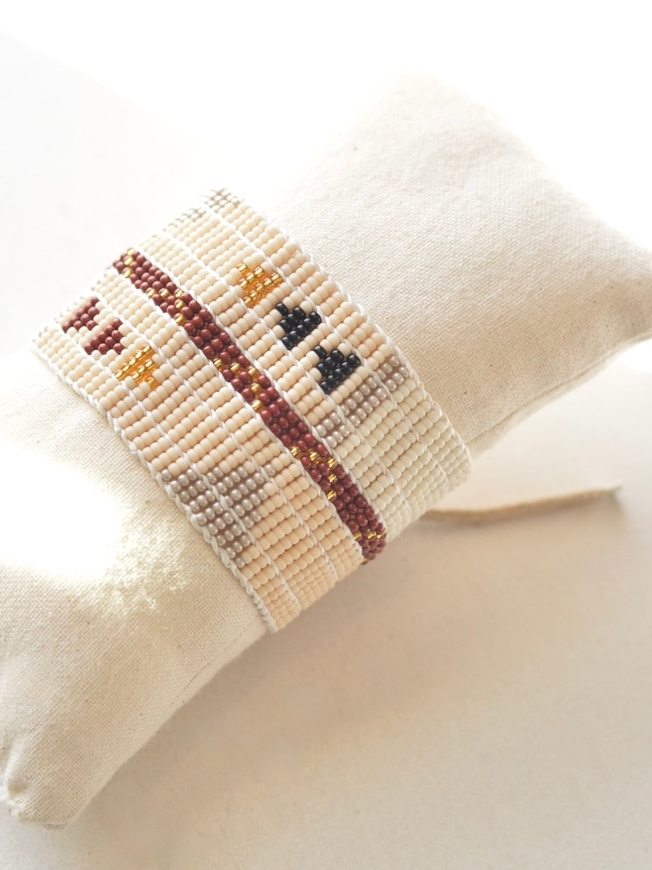 ビーズブレスレット マルチトライアングル