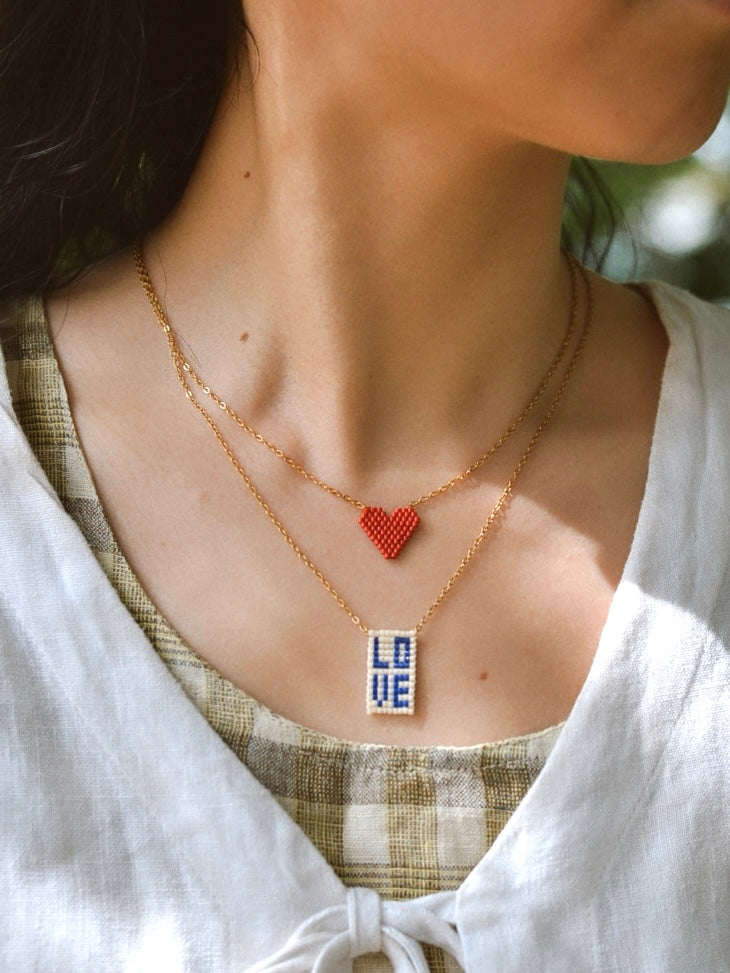 LOVE ビーズネックレス Blue – NOZZI BAZZAR