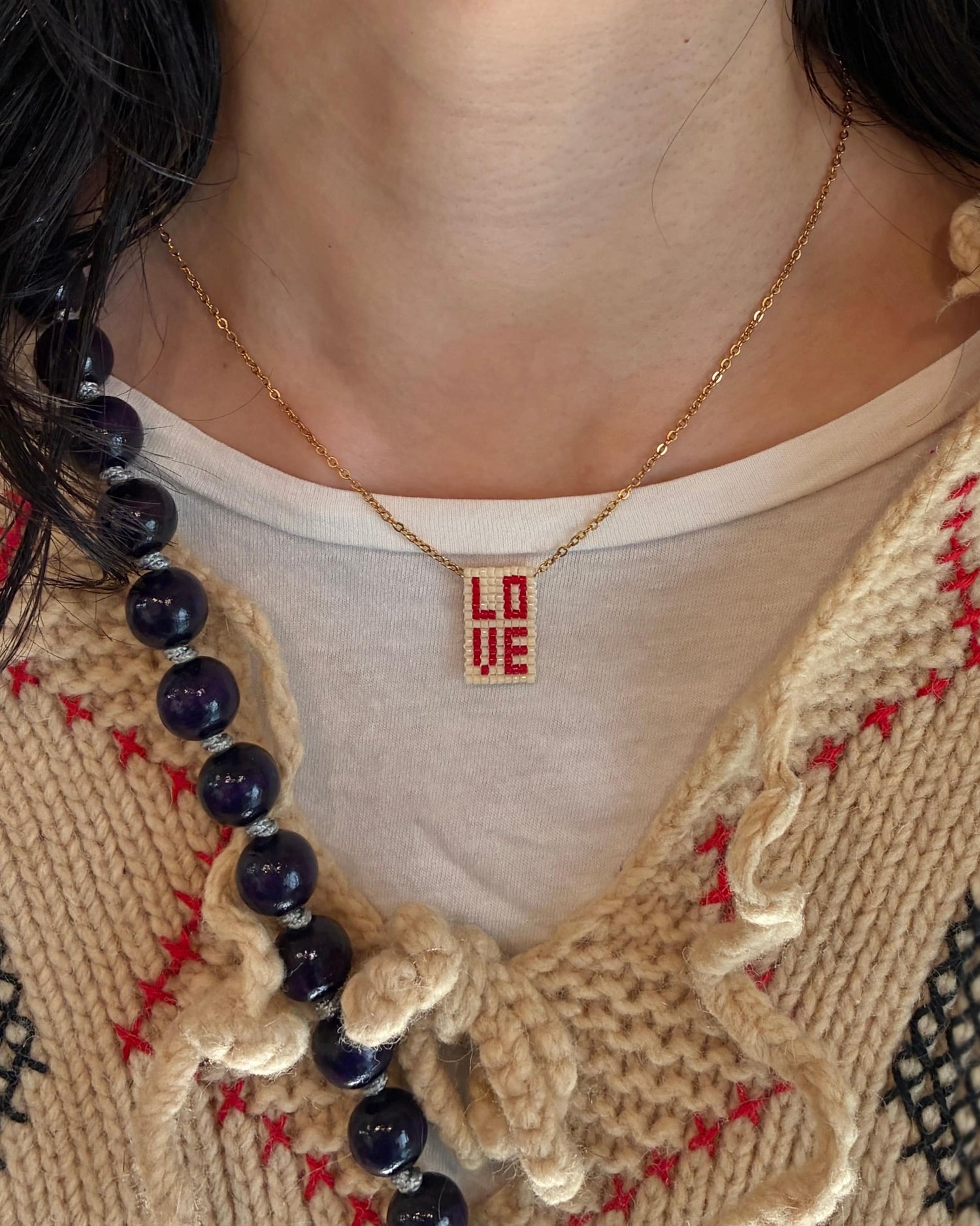 LOVE ビーズネックレス Red