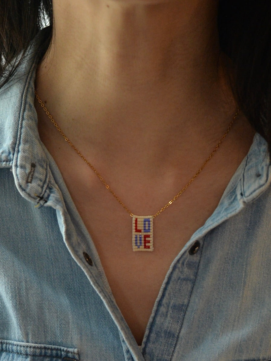 【2月上旬発送予定】LOVE ビーズネックレス マルチカラー