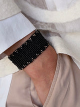 ビーズ レザーブレスレット ドットトライアングル Black & Pearl White