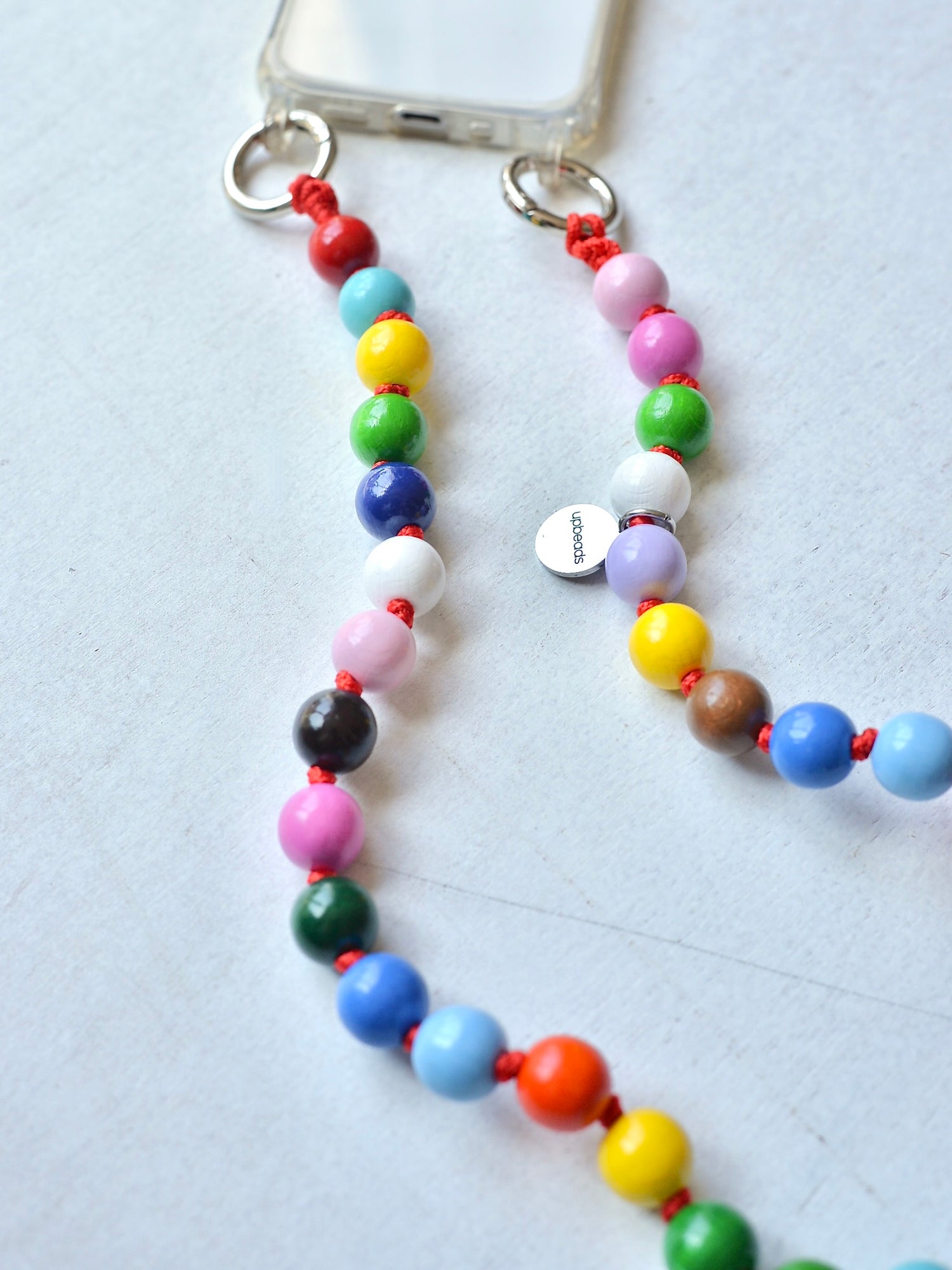 upbeads アップビーズ スマホストラップ SHORTIE 60cm【HAPPY】
