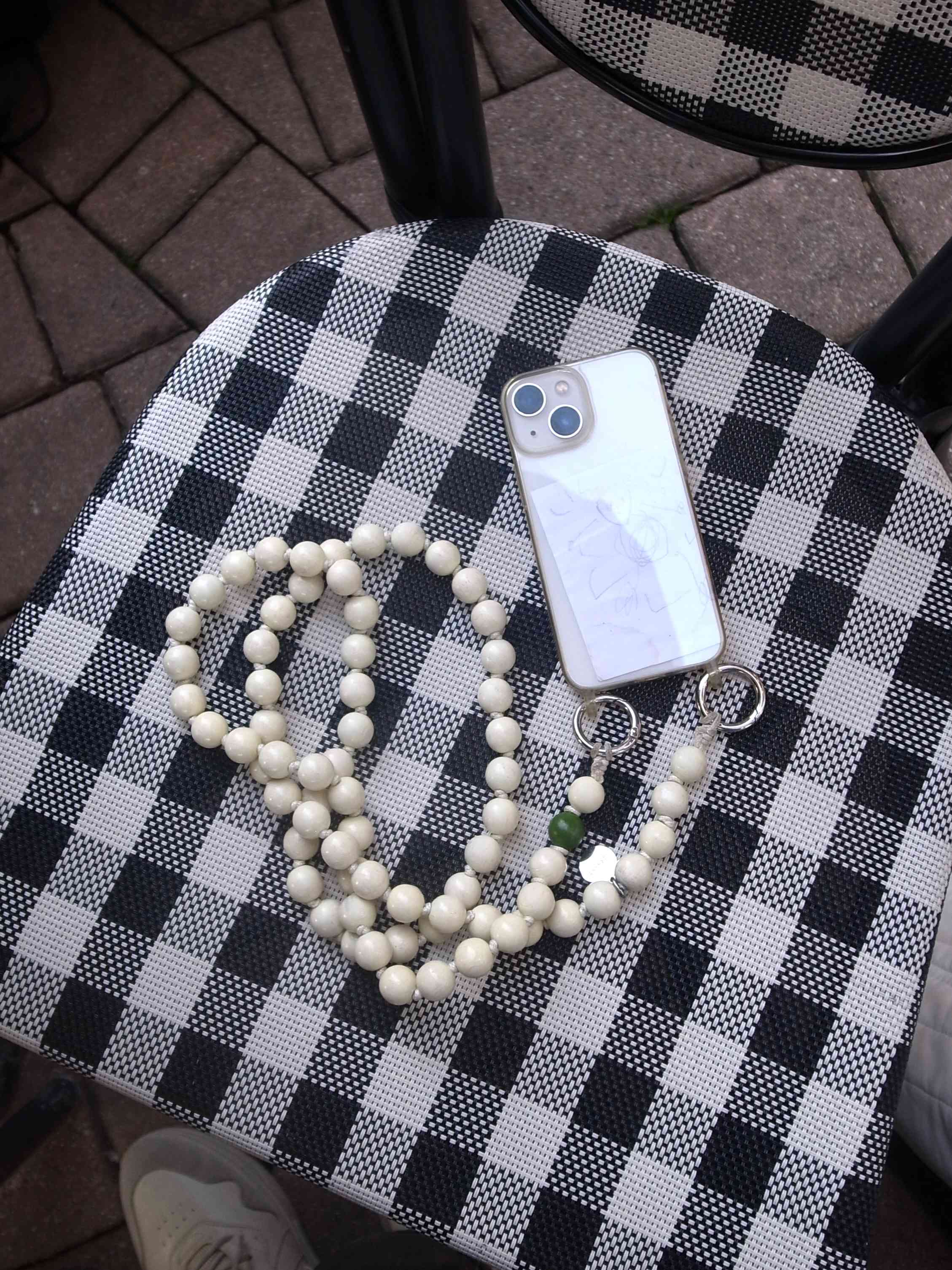 upbeads スマホストラップ white（オパリア） 【正規品】 upbeads アップビーズ スマホショルダー 携帯ストラップ ホワイト