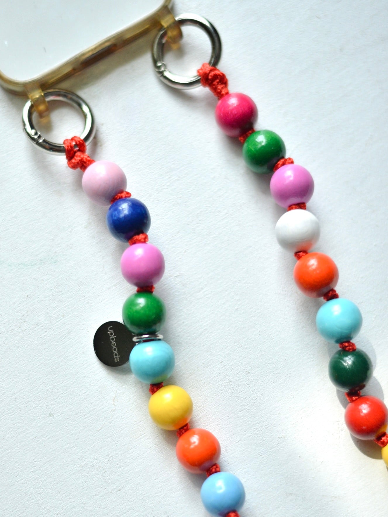 upbeads アップビーズ スマホストラップ SHORTIE 60cm【HAPPY