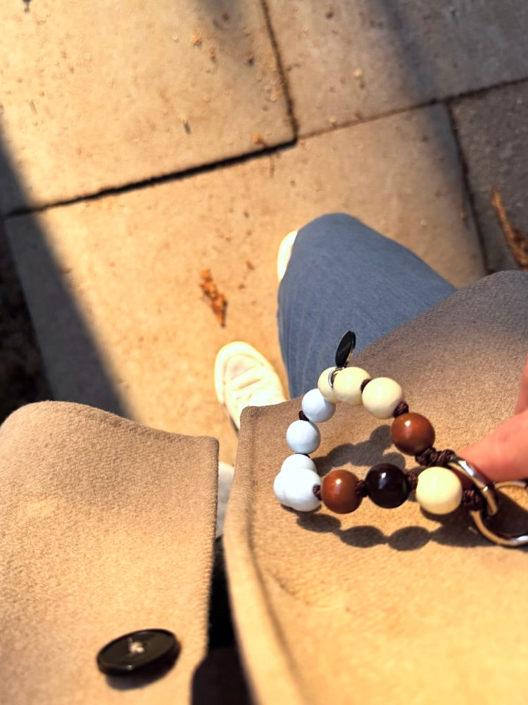 upbeads アップビーズ スマホストラップ MINI【Vanilla Bean】