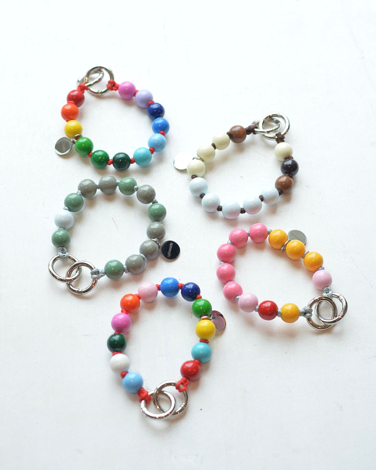 upbeads アップビーズ スマホストラップ MINI【HAPPY】 – NOZZI BAZZAR