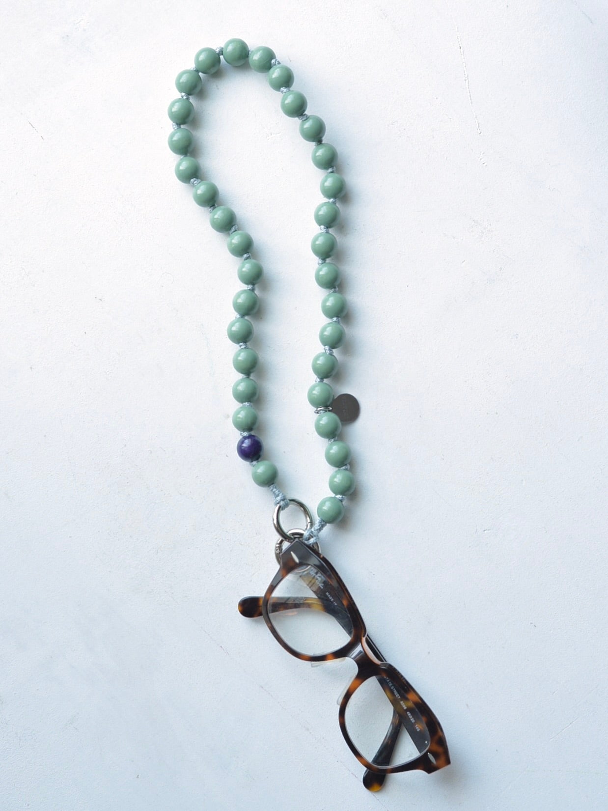 upbeads アップビーズ スマホストラップ SHORTIE 60cm【SAGE】 – NOZZI