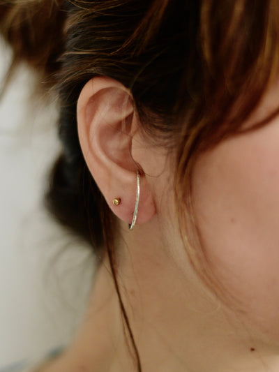 Ear cuff style earrings Silver 