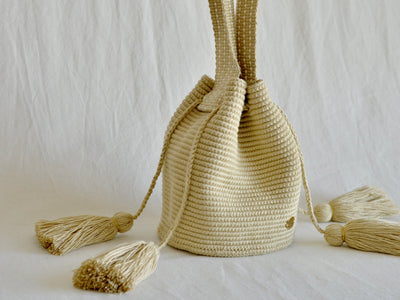 コロンビアのモチーラ 手編みハンドバッグミニ