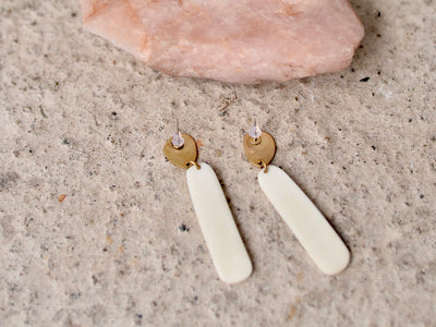Upcycled cowbone earrings RIPPLE 